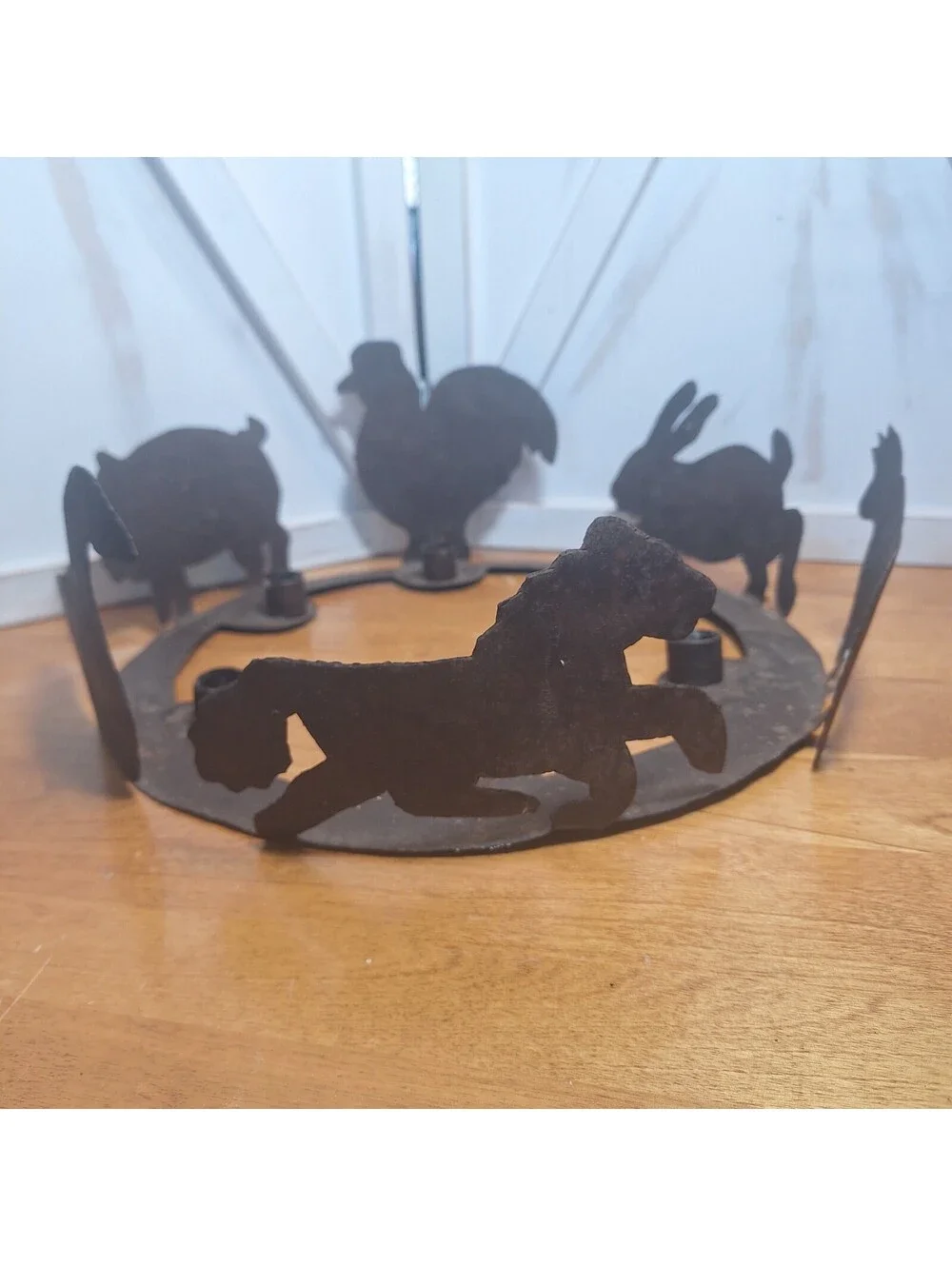 Unbranded Metal Candle Ring Farm Animals Round 12.5